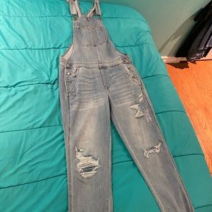 American Eagle mom jean overalls